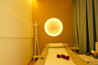 泉州日式指压的寂静美学：在按压中听见雪落的声音